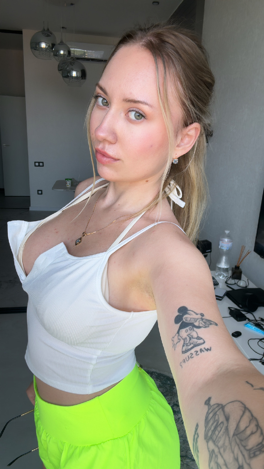 KateV in her underwear in Ulsan