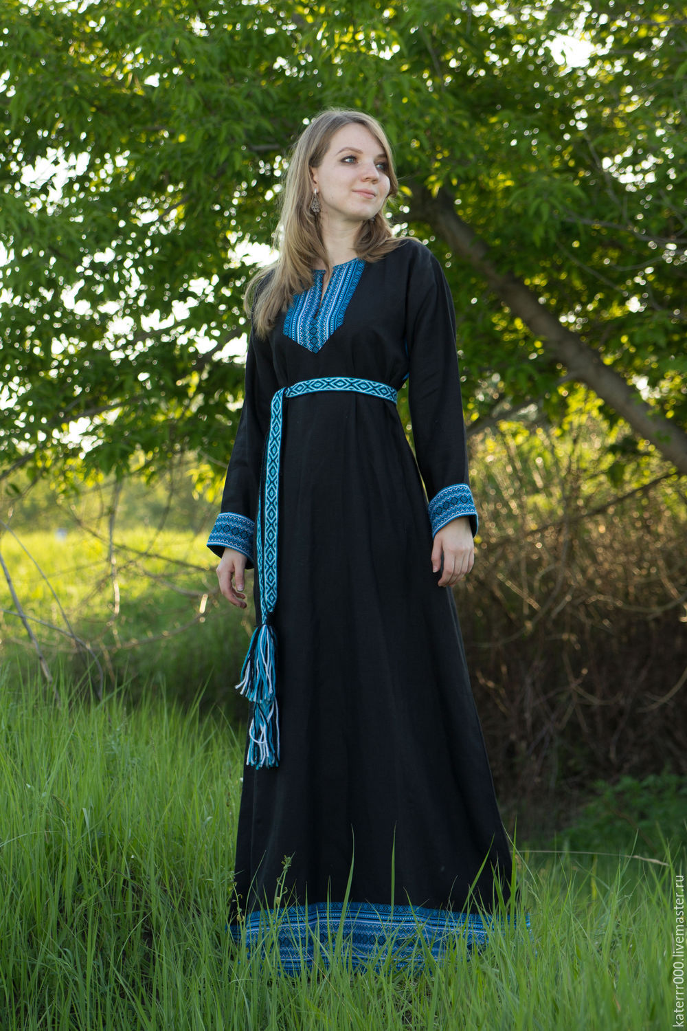 Women in Slavic costumes in Ulsan